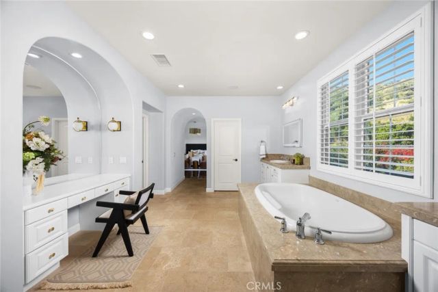 510 E Viewcrest, Azusa, CA 91702