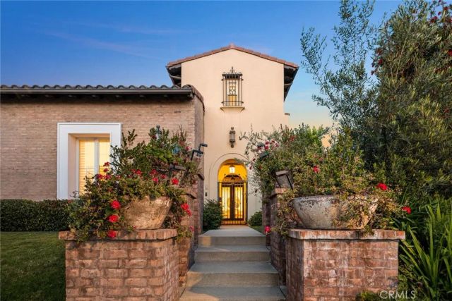 510 E Viewcrest, Azusa, CA 91702