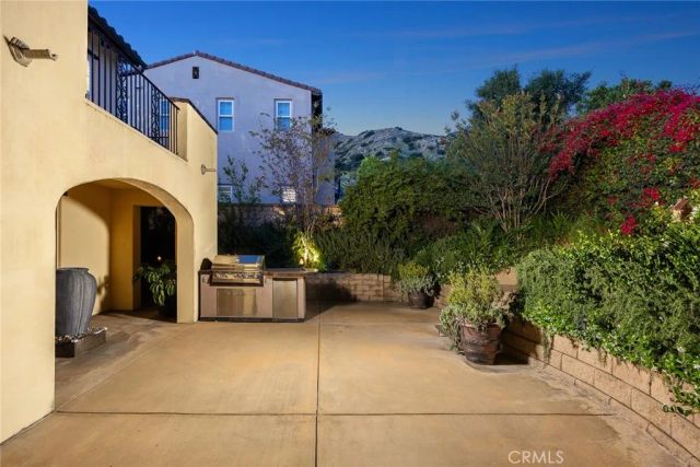510 E Viewcrest, Azusa, CA 91702