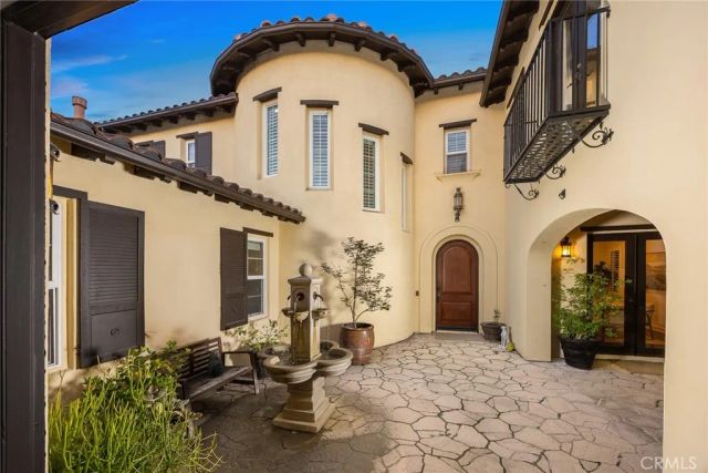 510 E Viewcrest, Azusa, CA 91702
