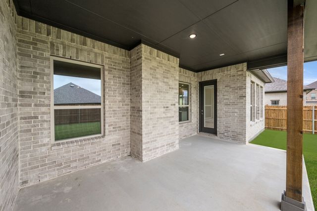409 Daybreak Drive, Waxahachie, TX 75167