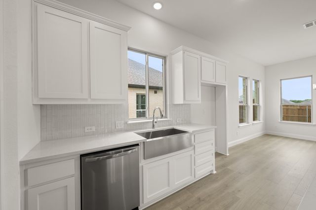 409 Daybreak Drive, Waxahachie, TX 75167