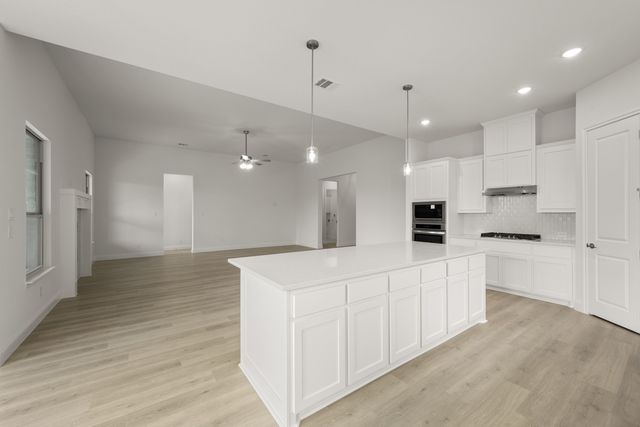 409 Daybreak Drive, Waxahachie, TX 75167