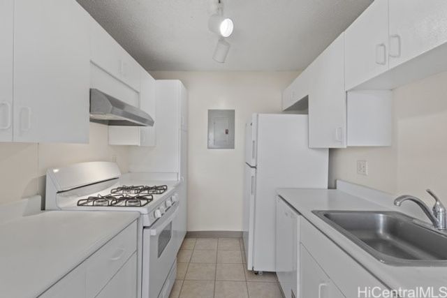 91-1239 Puamaeole Street 28D, Ewa Beach, HI 96706