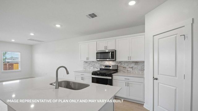 9511 Buckstitch Saddle DR, Austin, TX 78724