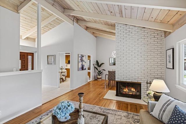 251 OLD ADOBE Road, Los Gatos, CA 95032