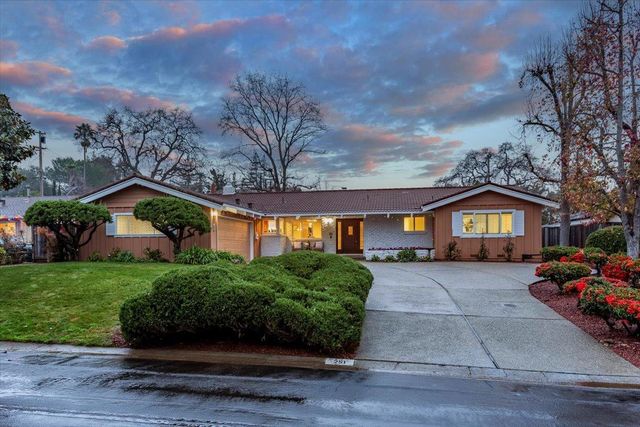 251 OLD ADOBE Road, Los Gatos, CA 95032