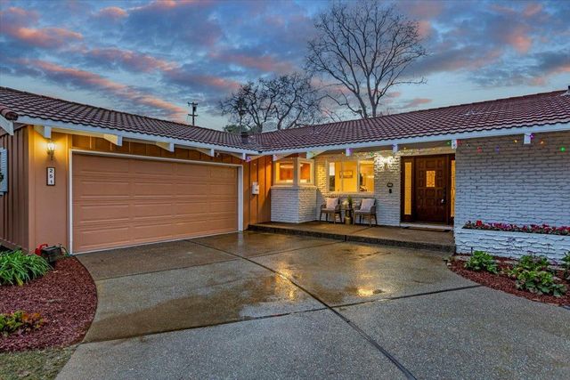 251 OLD ADOBE Road, Los Gatos, CA 95032