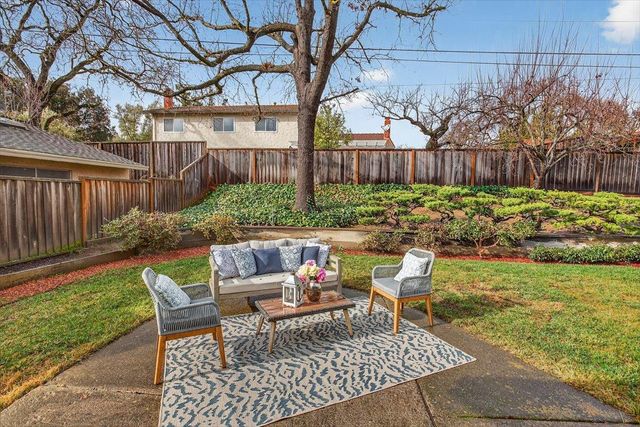 251 OLD ADOBE Road, Los Gatos, CA 95032