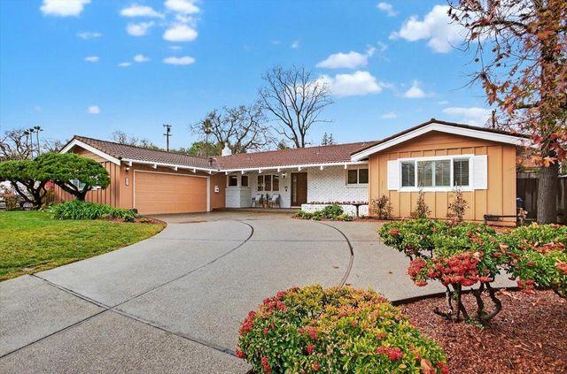 251 OLD ADOBE Road, Los Gatos, CA 95032