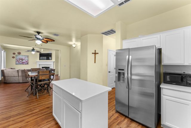 217 Buffalo Creek Drive, Desoto, TX 75115