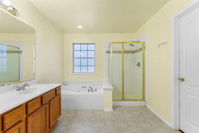 217 Buffalo Creek Drive, Desoto, TX 75115