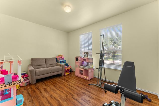 217 Buffalo Creek Drive, Desoto, TX 75115