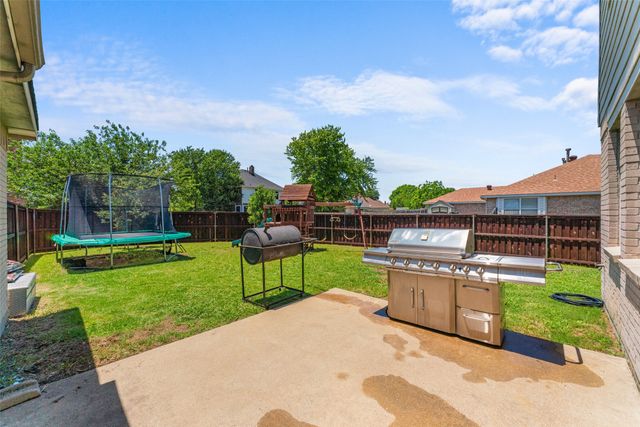 217 Buffalo Creek Drive, Desoto, TX 75115