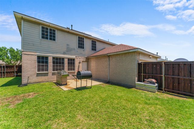 217 Buffalo Creek Drive, Desoto, TX 75115