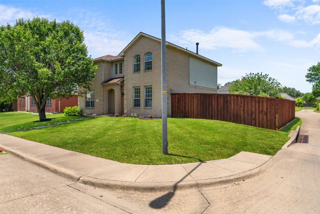 217 Buffalo Creek Drive, Desoto, TX 75115