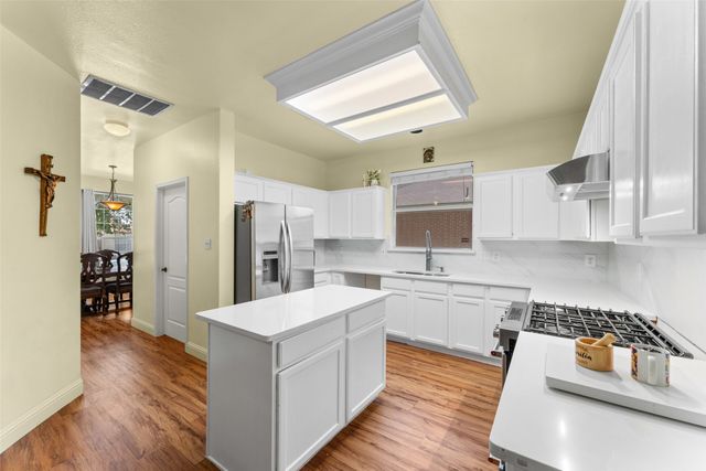 217 Buffalo Creek Drive, Desoto, TX 75115