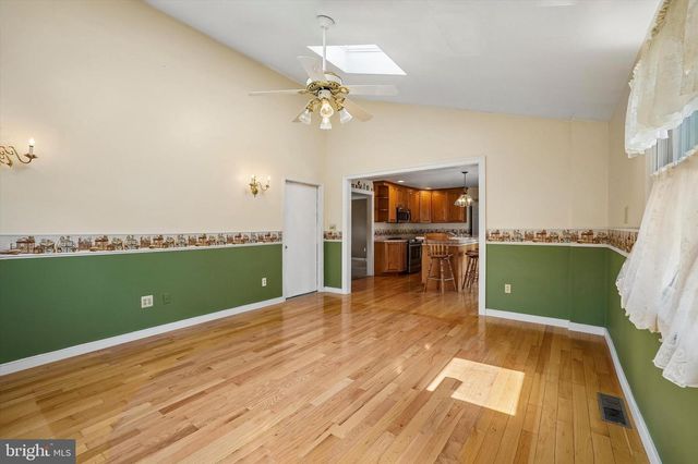 52 CASTLEWOOD DR, Chalfont, PA 18914