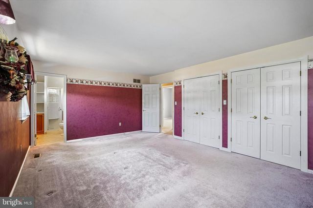 52 CASTLEWOOD DR, Chalfont, PA 18914