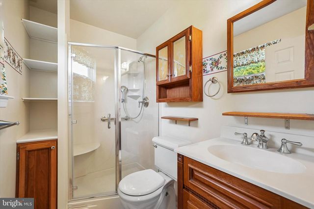 52 CASTLEWOOD DR, Chalfont, PA 18914