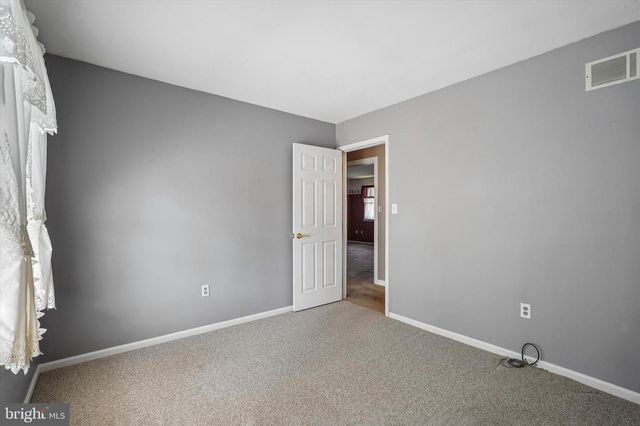 52 CASTLEWOOD DR, Chalfont, PA 18914