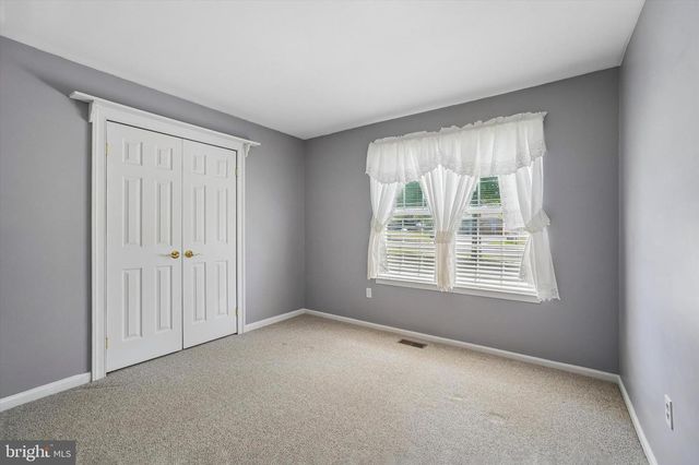 52 CASTLEWOOD DR, Chalfont, PA 18914