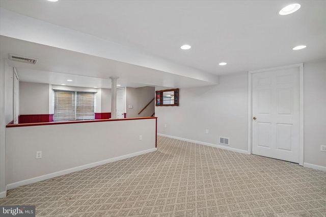 52 CASTLEWOOD DR, Chalfont, PA 18914