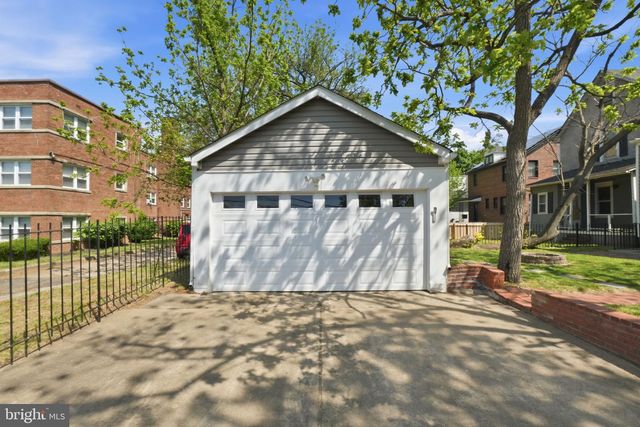 3337 5TH ST SE, Washington, DC 20032