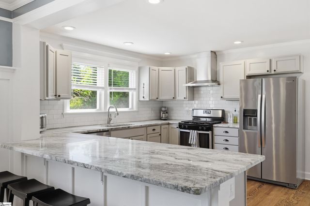 3 Wendover Drive, Greenville, SC 29615