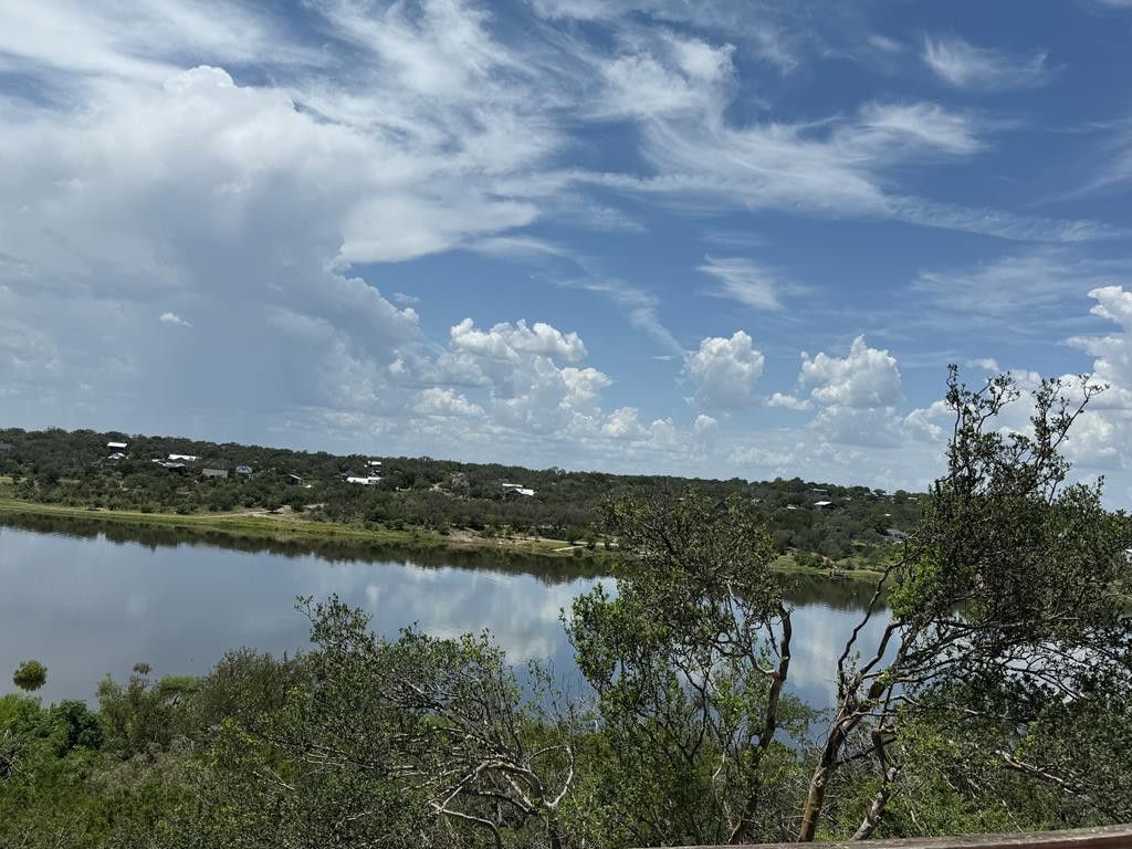 Image 12 of property listing at 920 Boultinghouse, Marble Falls, TX 78654