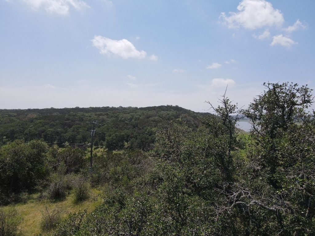 Image 38 of property listing at 920 Boultinghouse, Marble Falls, TX 78654