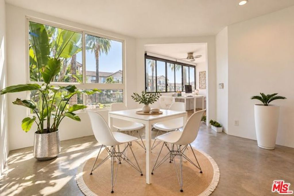 1745 Camino Palmero Street 334, Los Angeles, CA 90046