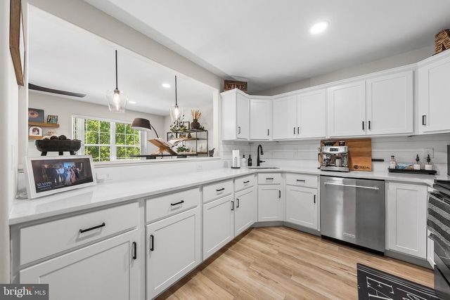 5 ROSALIES WAY, Temple, PA 19560