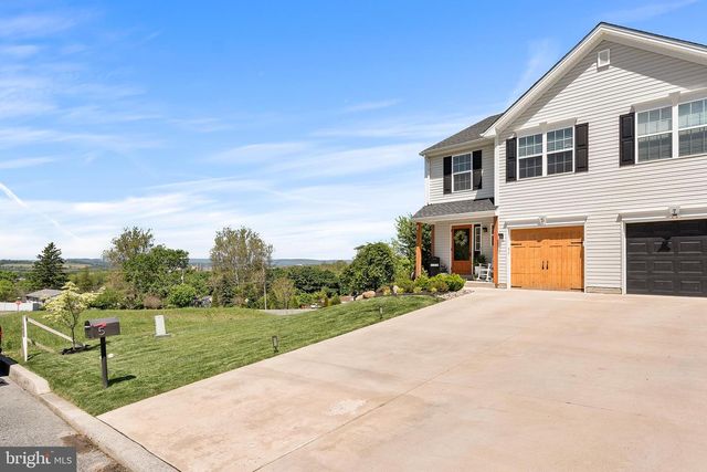 5 ROSALIES WAY, Temple, PA 19560