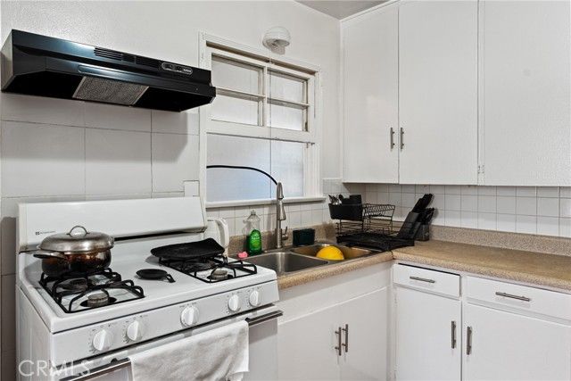 459 N Taylor, Hemet, CA 92543