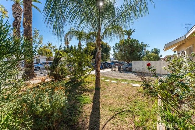 459 N Taylor, Hemet, CA 92543