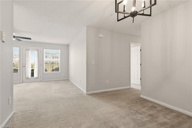 900 Hanahan Court 1B, Greensboro, NC 27409