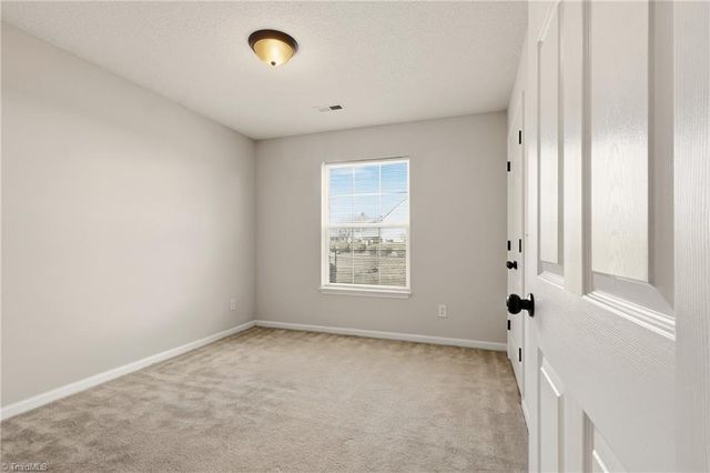 900 Hanahan Court 1B, Greensboro, NC 27409