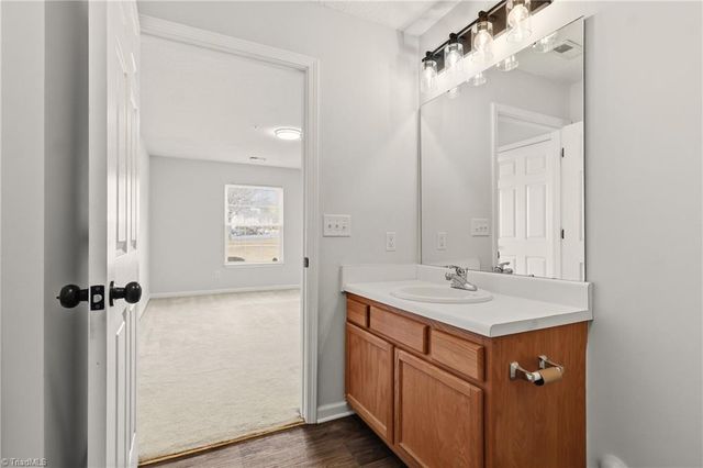 900 Hanahan Court 1B, Greensboro, NC 27409