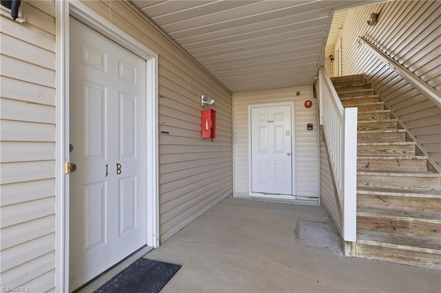 900 Hanahan Court 1B, Greensboro, NC 27409