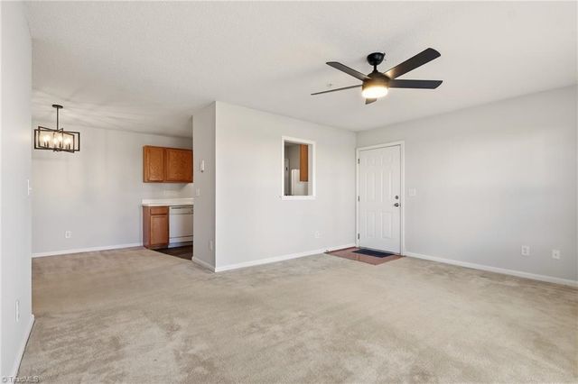 900 Hanahan Court 1B, Greensboro, NC 27409