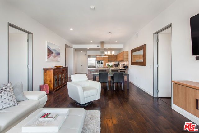 3111 Via Dolce 502, Marina Del Rey, CA 90292