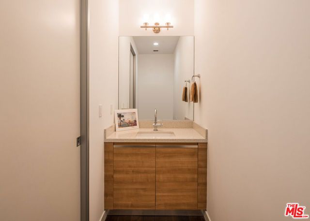 3111 Via Dolce 502, Marina Del Rey, CA 90292