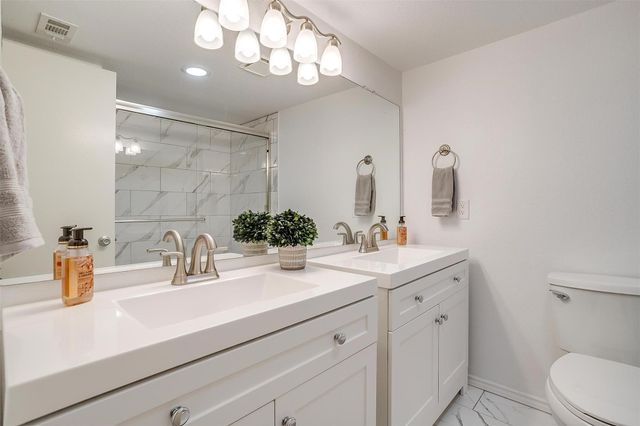 2577 Shady Ridge Drive, Bedford, TX 76021