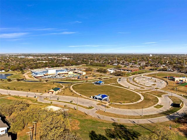 2577 Shady Ridge Drive, Bedford, TX 76021