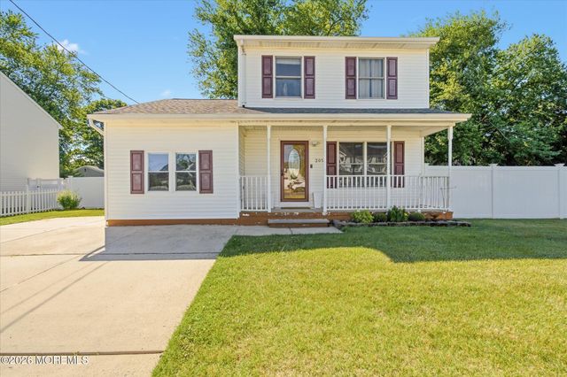 205 County Road, Aberdeen, NJ 07721