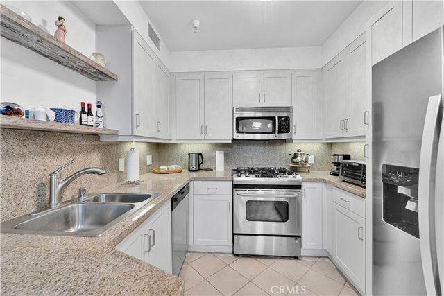 267 S San Pedro, Los Angeles, CA 90012