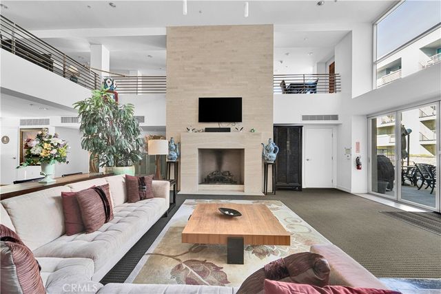 267 S San Pedro, Los Angeles, CA 90012