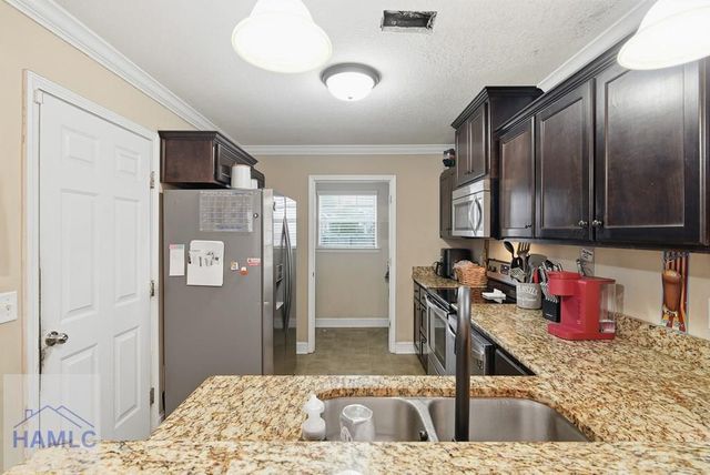 502 Cascade Court, Hinesville, GA 31313