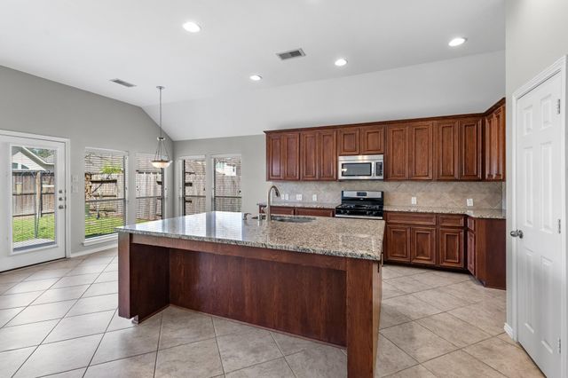 13703 Evening Wind Drive, Pearland, TX 77584